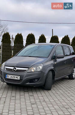 Минивэн Opel Zafira 2011 в 
