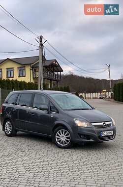 Минивэн Opel Zafira 2011 в 