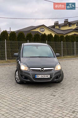 Минивэн Opel Zafira 2011 в 