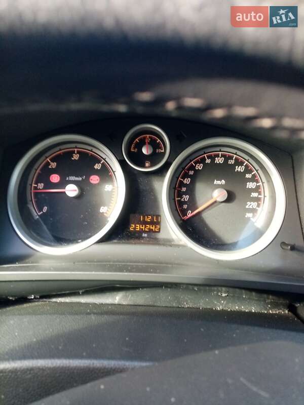 Минивэн Opel Zafira 2008 в Черкассах