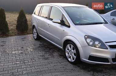 Мінівен Opel Zafira 2005 в Чернівцях