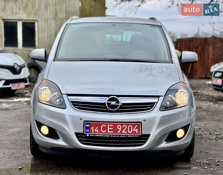 Мінівен Opel Zafira 2011 в Вінниці