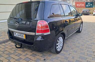 Минивэн Opel Zafira 2006 в Могилев-Подольске