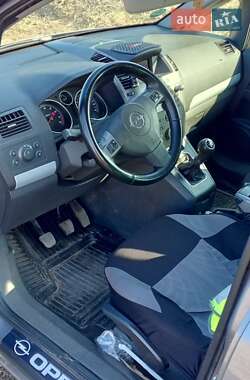 Минивэн Opel Zafira 2005 в 