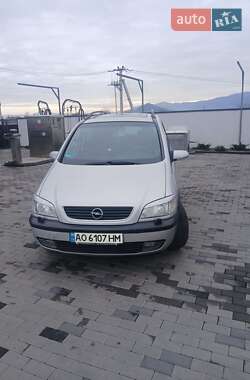 Мінівен Opel Zafira 2001 в Ужгороді