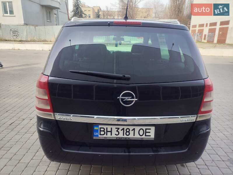 Минивэн Opel Zafira 2008 в Одессе