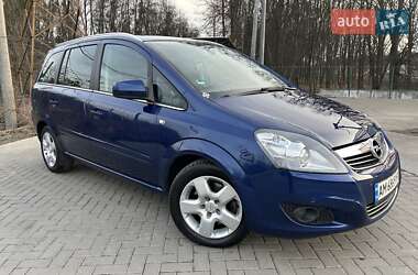 Минивэн Opel Zafira 2011 в Житомире