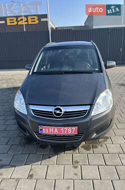 Минивэн Opel Zafira 2009 в Черкассах