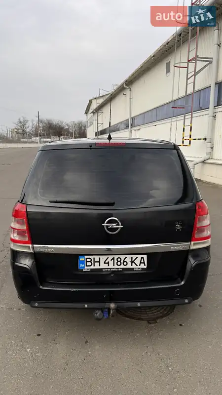 Opel Zafira 2014