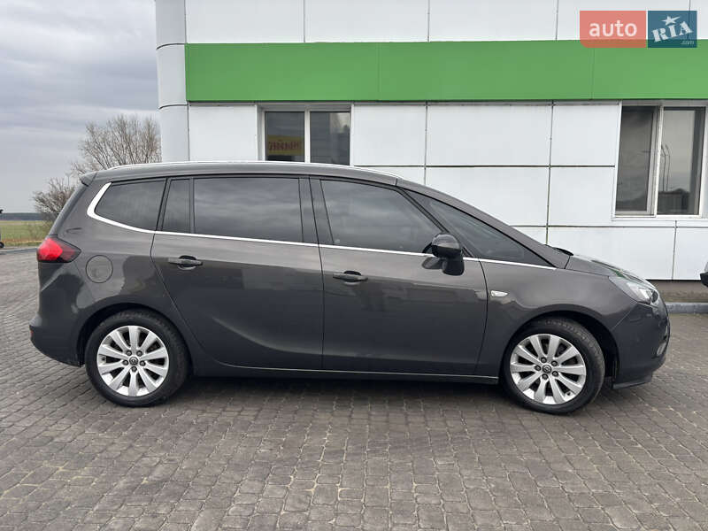 Минивэн Opel Zafira 2015 в Львове