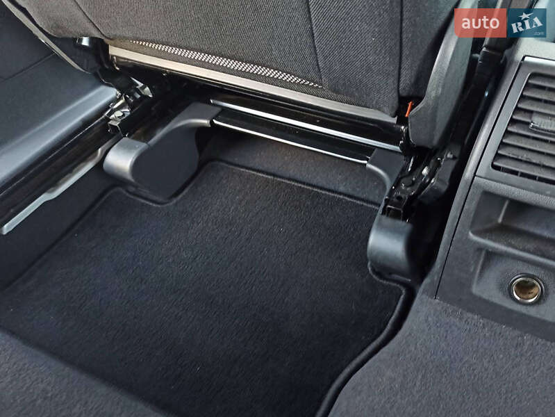 Мінівен Opel Zafira 2009 в Одесі