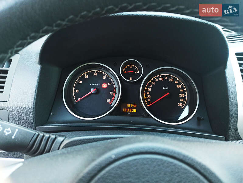 Мінівен Opel Zafira 2009 в Одесі