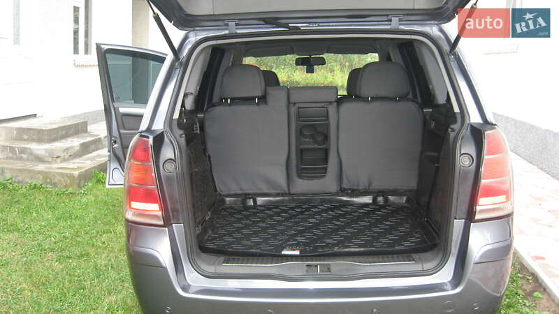 Мінівен Opel Zafira 2006 в Вашківцях