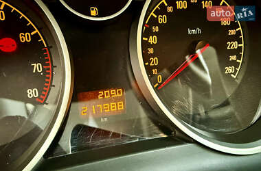 Минивэн Opel Zafira 2011 в 