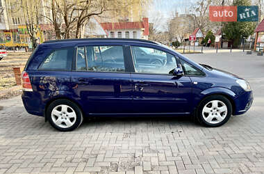 Минивэн Opel Zafira 2006 в 