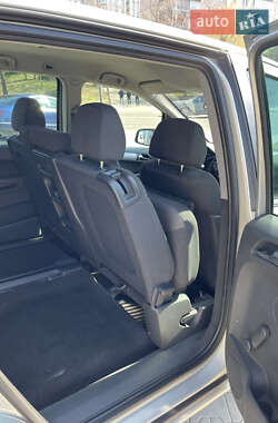 Минивэн Opel Zafira 2011 в 