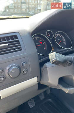 Минивэн Opel Zafira 2011 в 