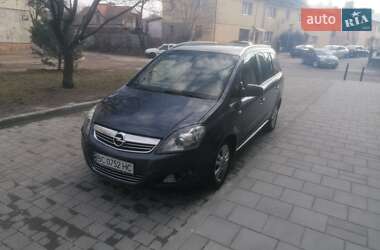 Минивэн Opel Zafira 2011 в 