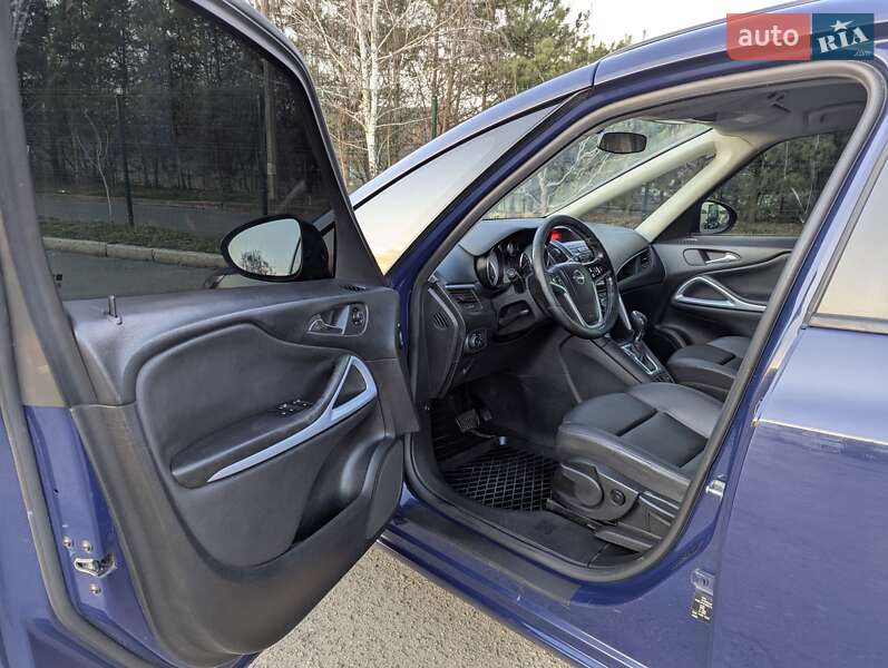 Мікровен Opel Zafira 2015 в Хмельницькому