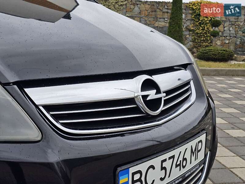 Минивэн Opel Zafira 2009 в Стрые