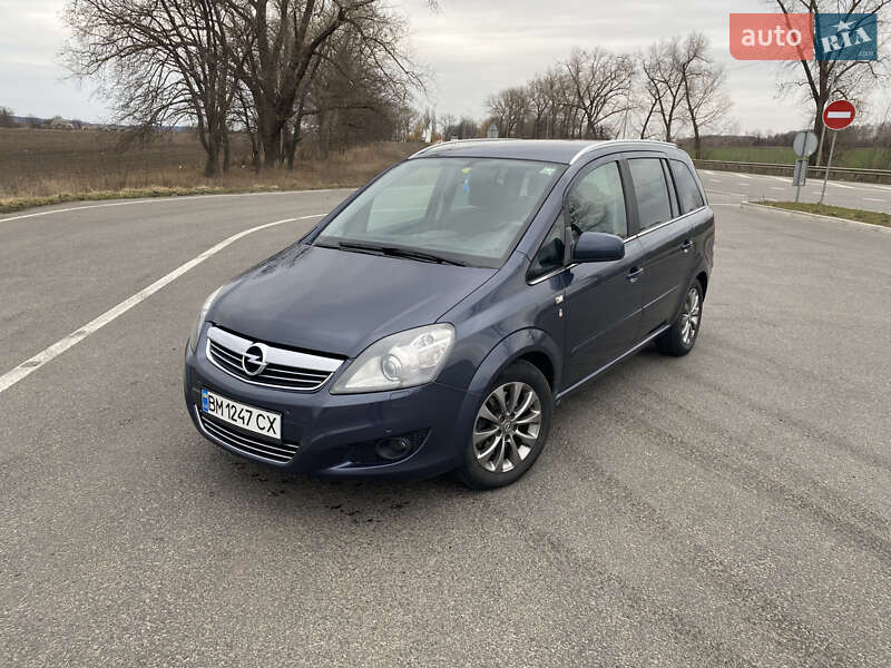 Минивэн Opel Zafira 2010 в Ромнах фото Минивэн Opel Zafira 2010 в Ромнах