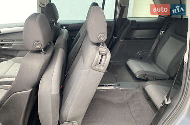 Минивэн Opel Zafira 2006 в 