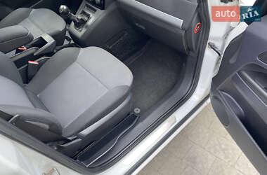 Мінівен Opel Zafira 2012 в 