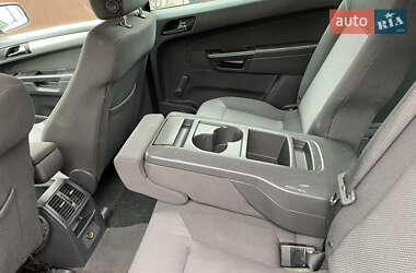 Мінівен Opel Zafira 2011 в 