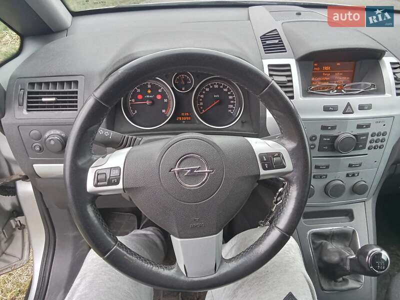 Мінівен Opel Zafira 2009 в Рівному
