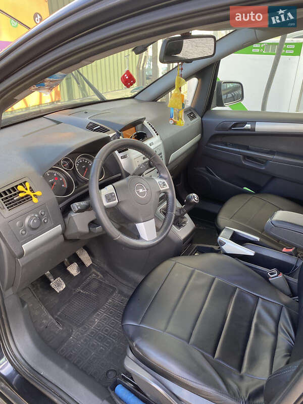 Мінівен Opel Zafira 2009 в Золочеві