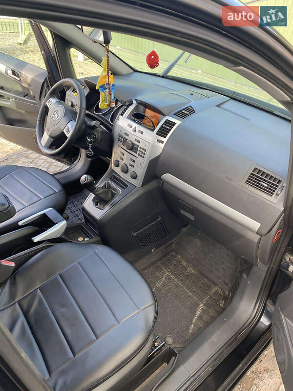 Мінівен Opel Zafira 2009 в Золочеві