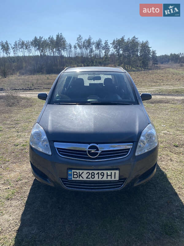 Мінівен Opel Zafira 2009 в Острозі