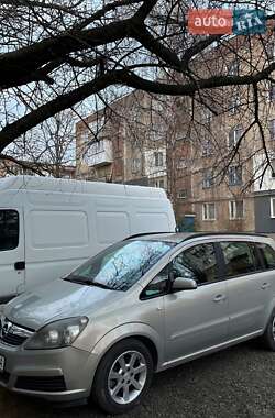 Минивэн Opel Zafira 2005 в 