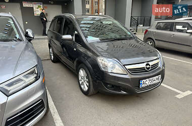 Минивэн Opel Zafira 2009 в 