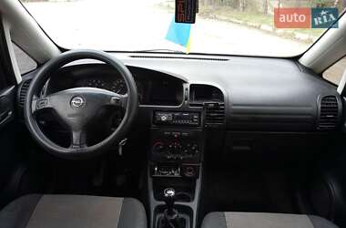 Минивэн Opel Zafira 2004 в 