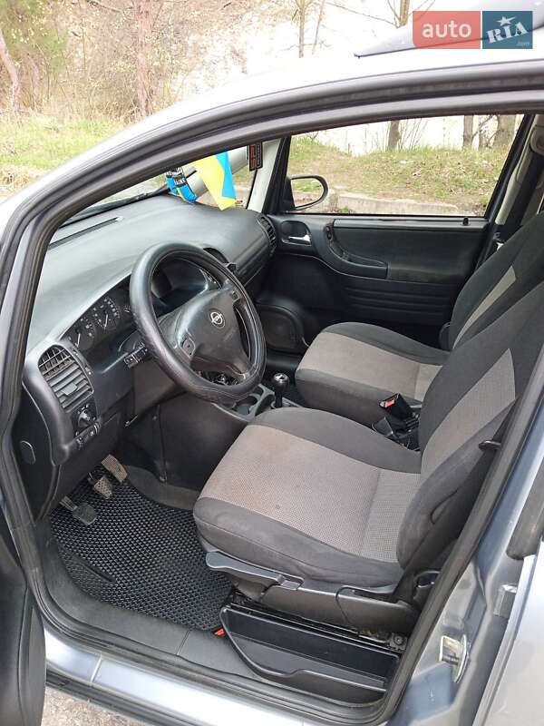 Мінівен Opel Zafira 2004 в Таращі