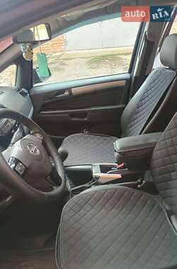 Мінівен Opel Zafira 2009 в 