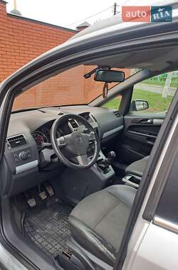 Минивэн Opel Zafira 2006 в 
