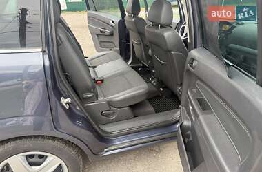 Минивэн Opel Zafira 2008 в 