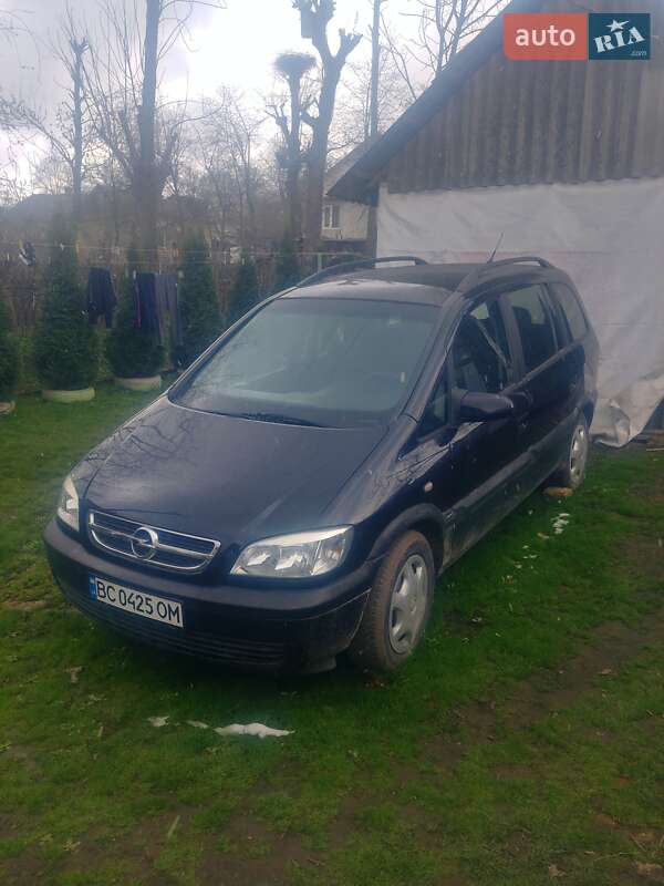Минивэн Opel Zafira 2004 в 