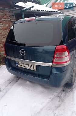 Минивэн Opel Zafira 2007 в 
