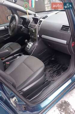Минивэн Opel Zafira 2007 в 
