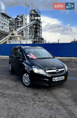 Минивэн Opel Zafira 2006 в 