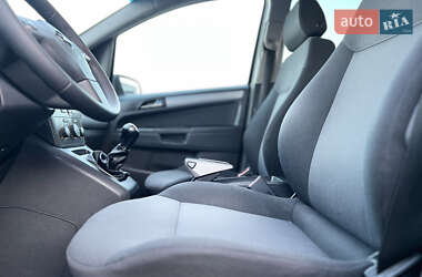 Минивэн Opel Zafira 2006 в 