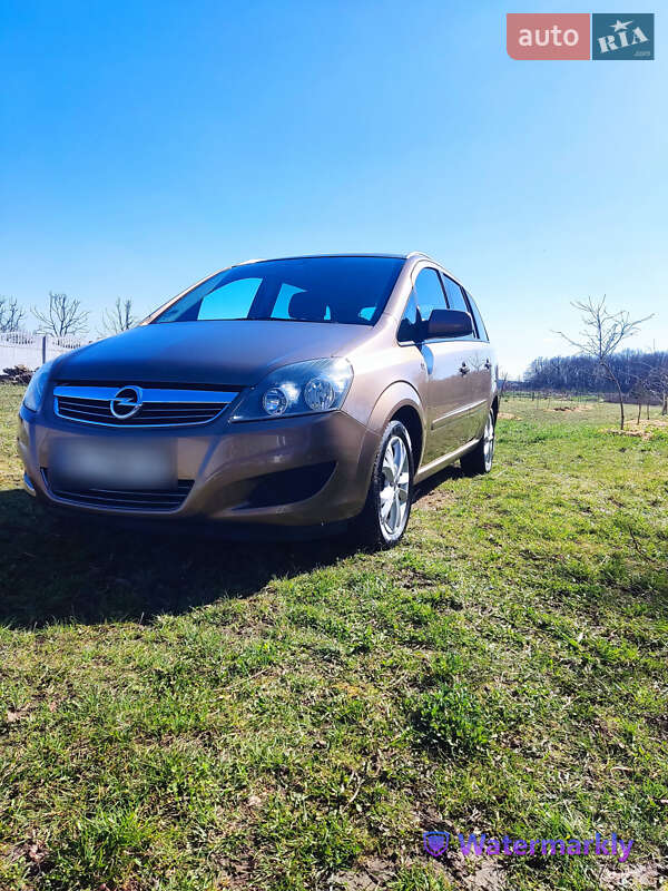 Opel Zafira 2013