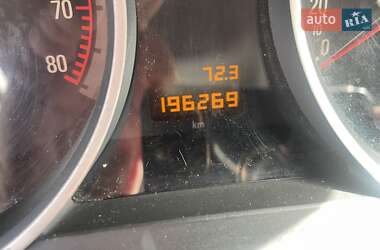 Минивэн Opel Zafira 2012 в 