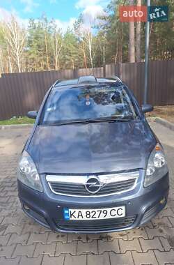 Минивэн Opel Zafira 2007 в 