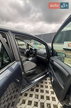 Минивэн Opel Zafira 2008 в 