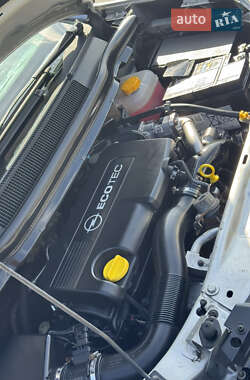 Мінівен Opel Zafira 2011 в 