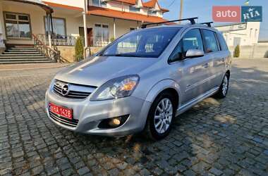 Минивэн Opel Zafira 2009 в 